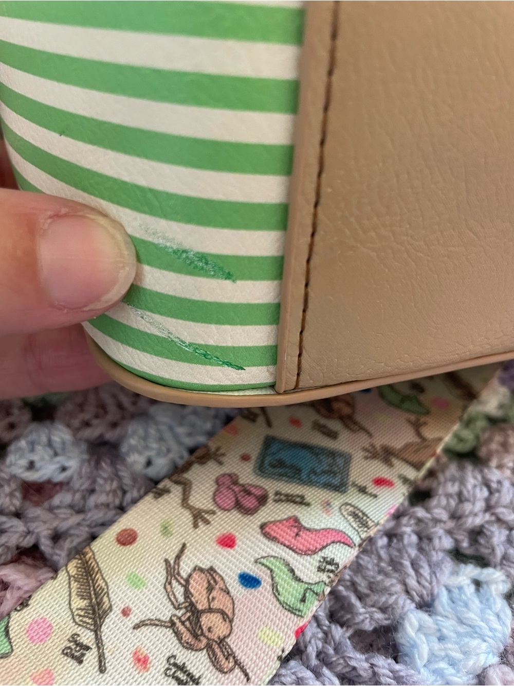Loungefly Harry Potter/Honeydukes Crossbody Bag - Picture 9 of 14